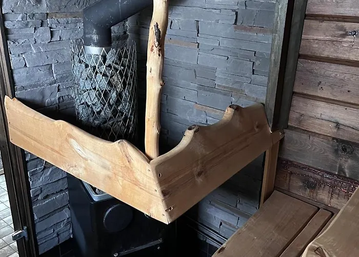 Chalet On The Shore Of Ivalojoki